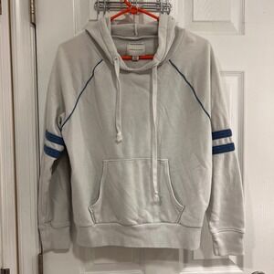 American Eagle Outfitters Off White Pullover Hoodie
